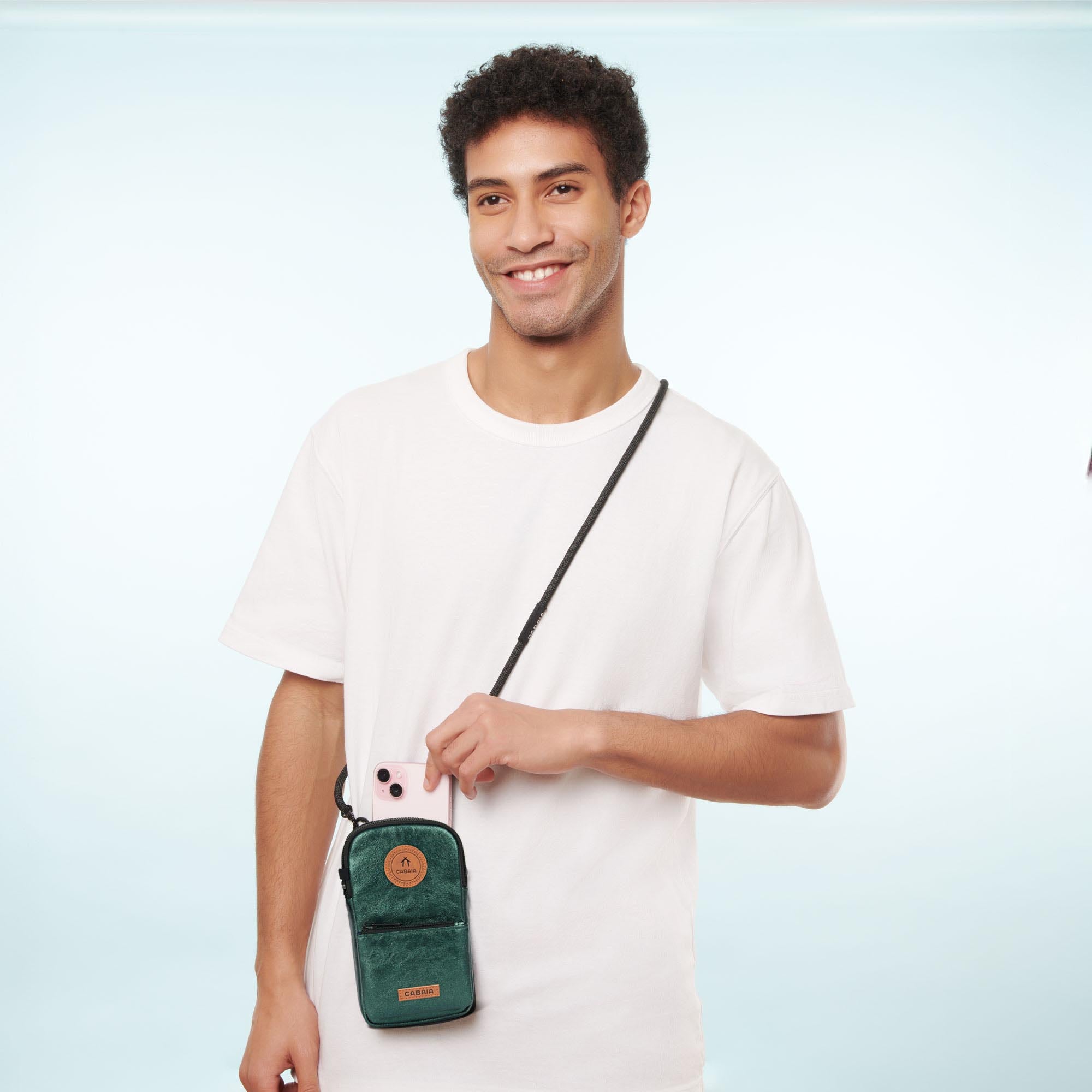 111859902481200_0002