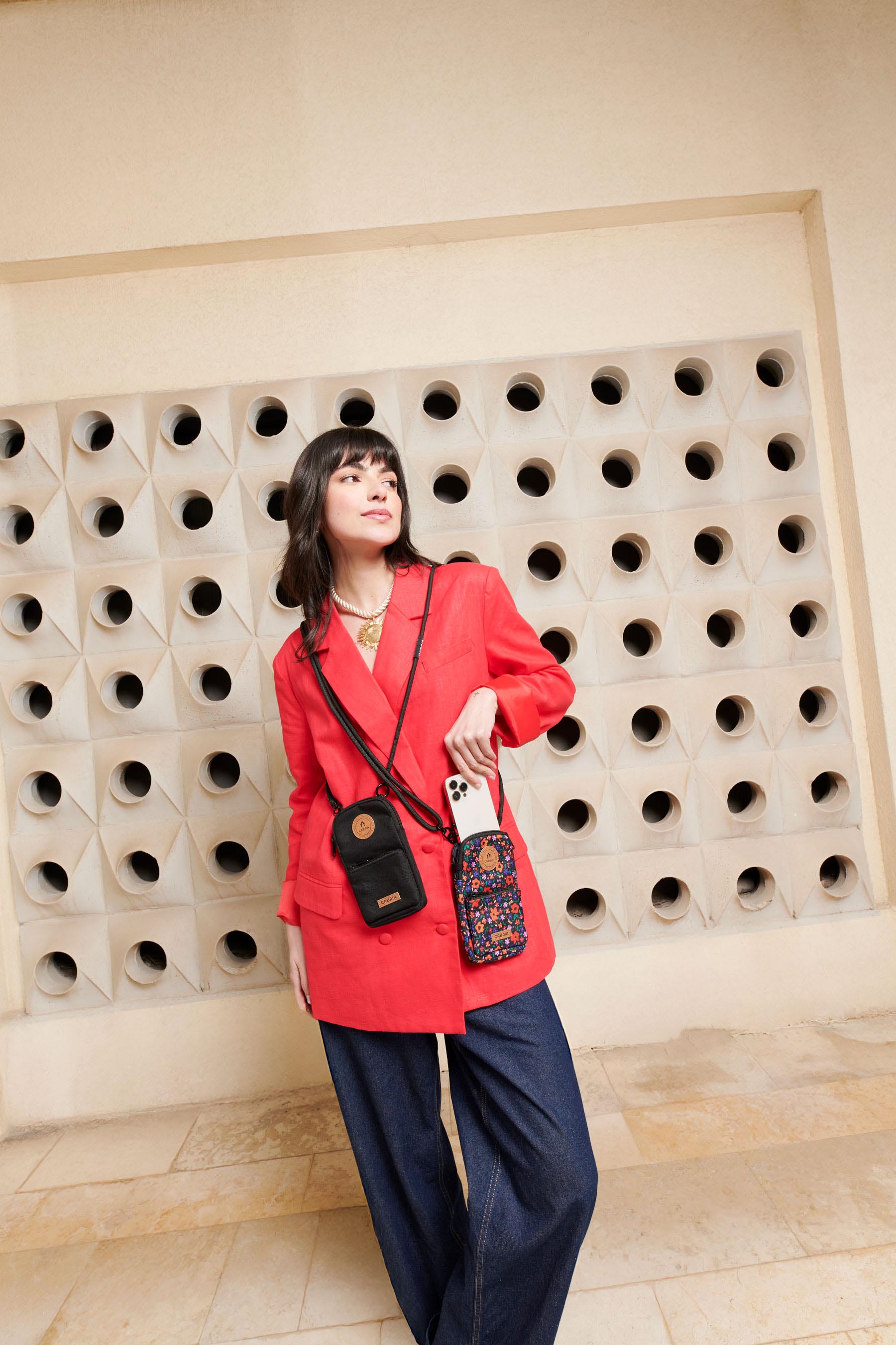 111859902481200_0003