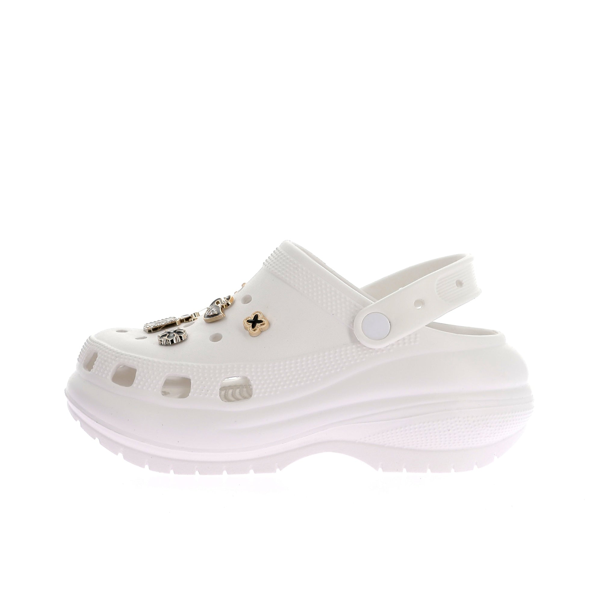 112323394557303_0000