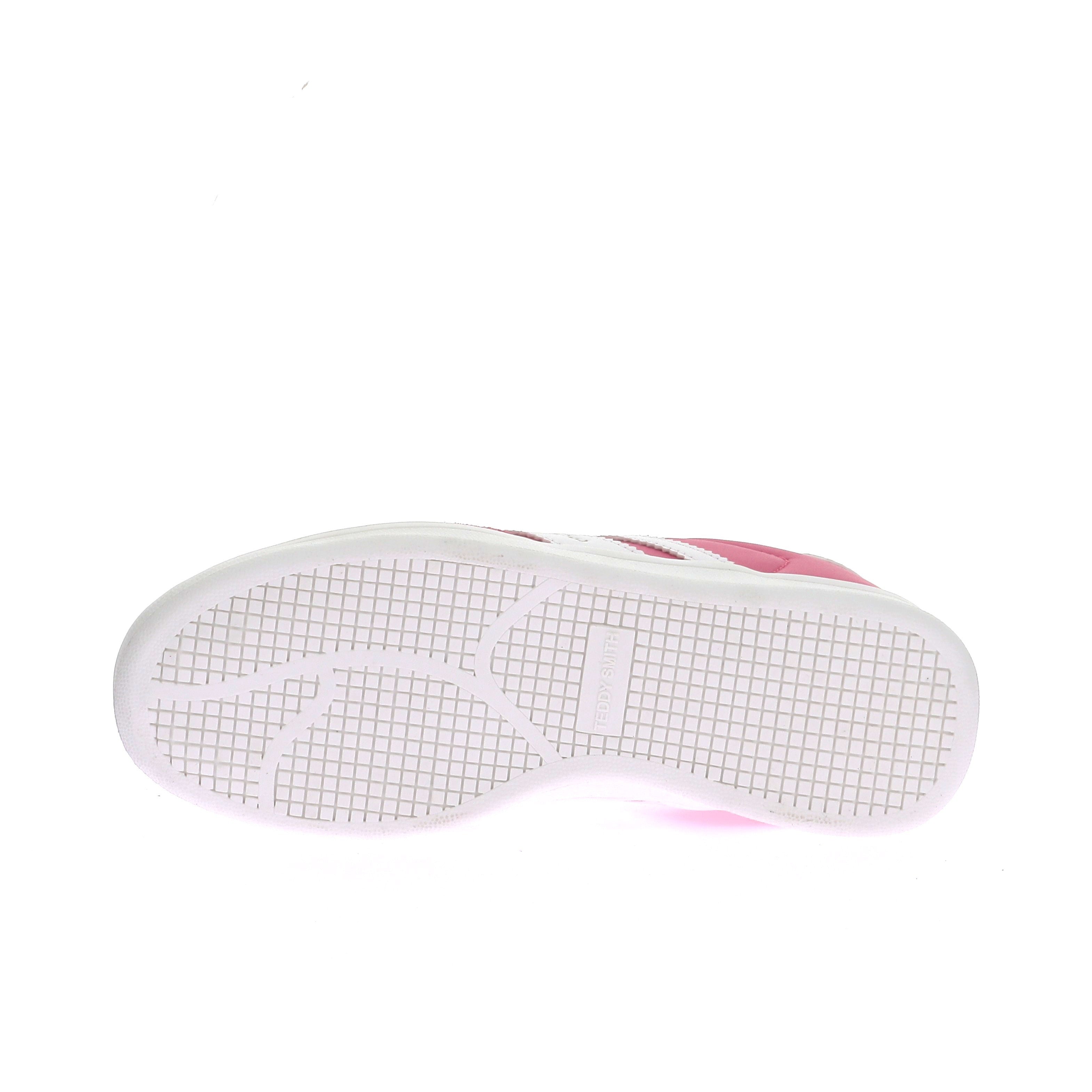 112332132767353_0005