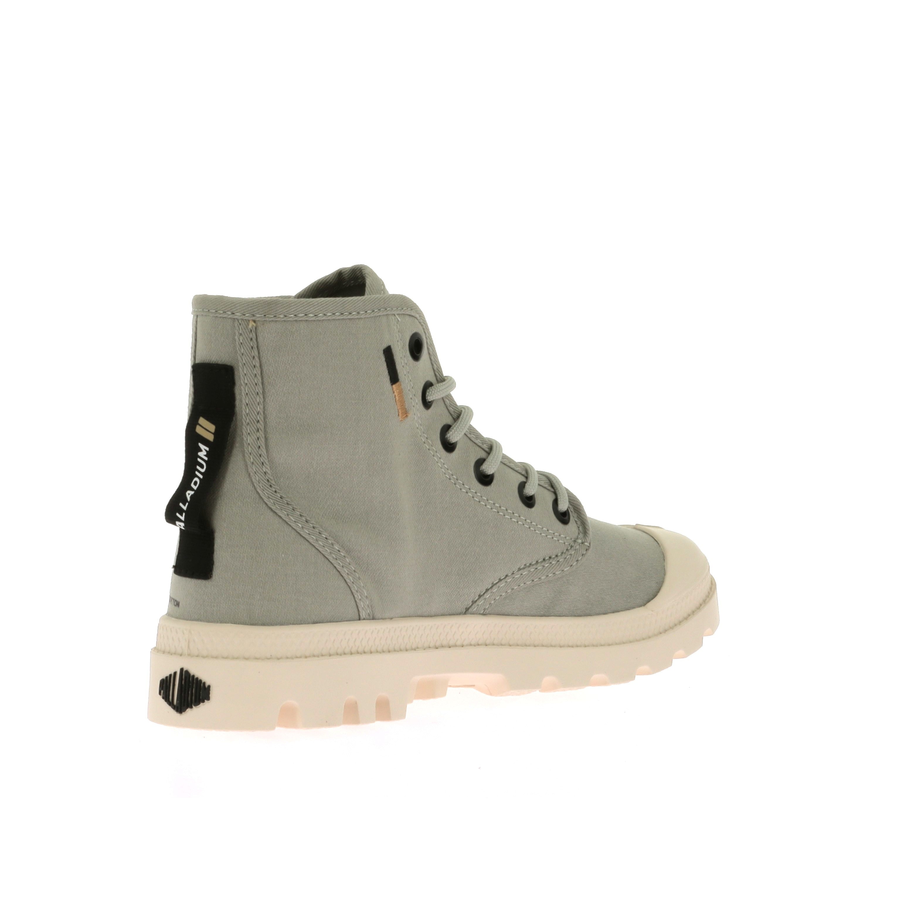 112833773758567_0003