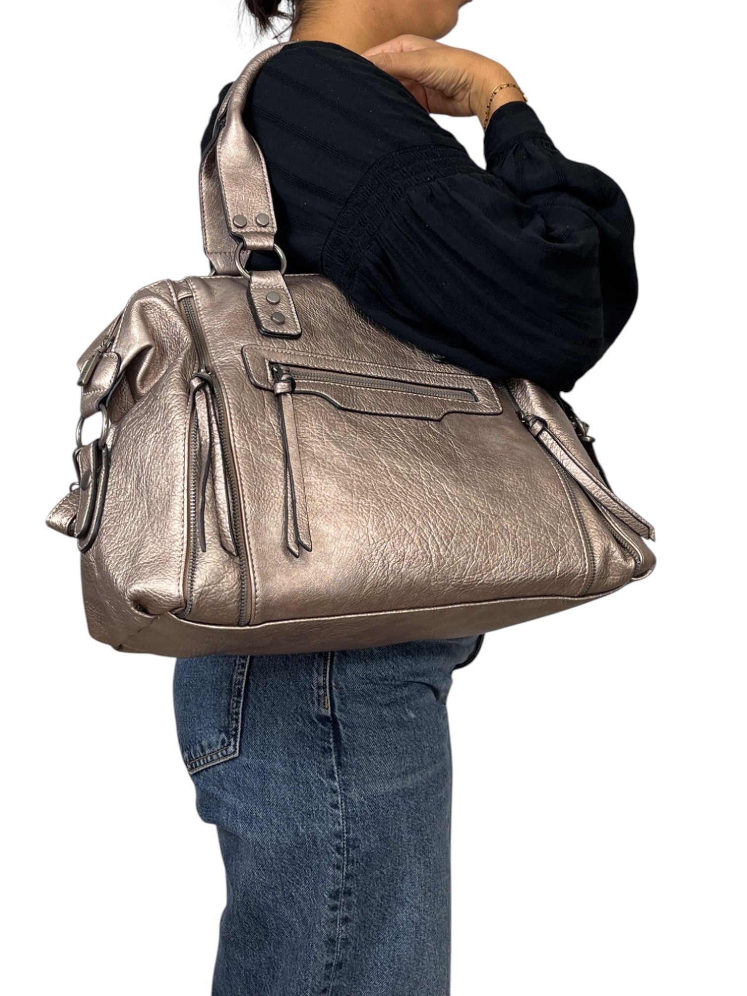 113084715303657_0000