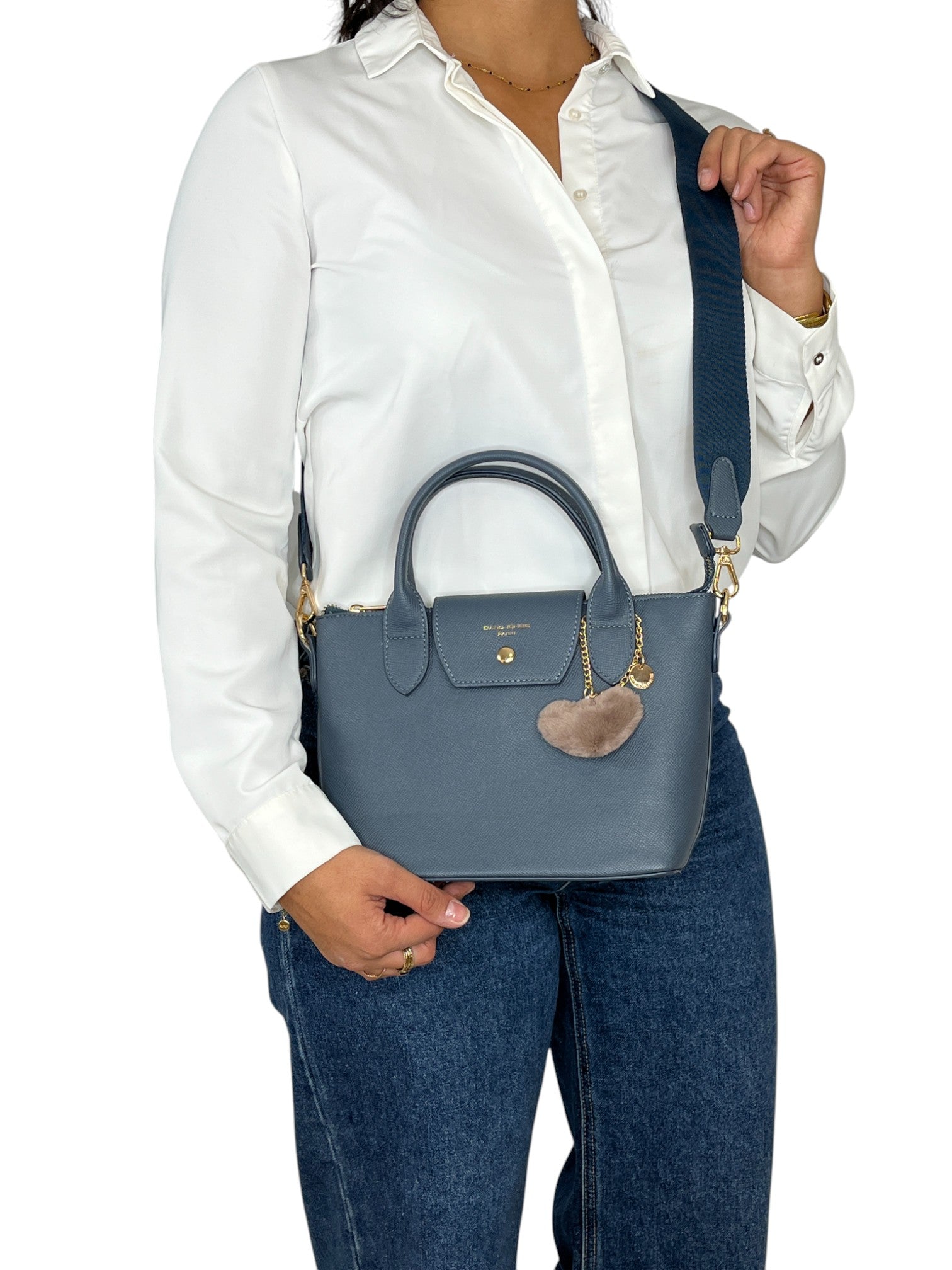 113121959647702_0000