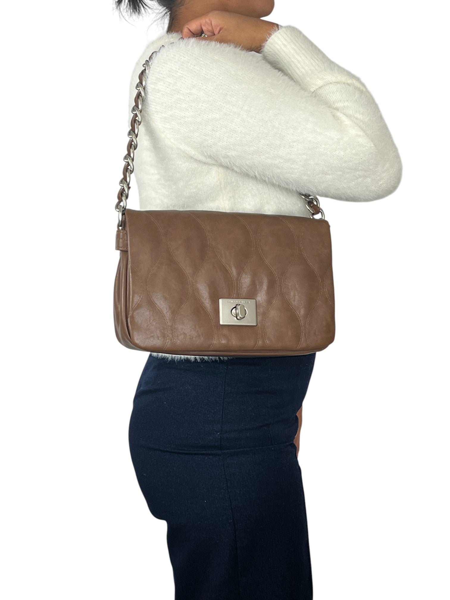 113132354722801_0001