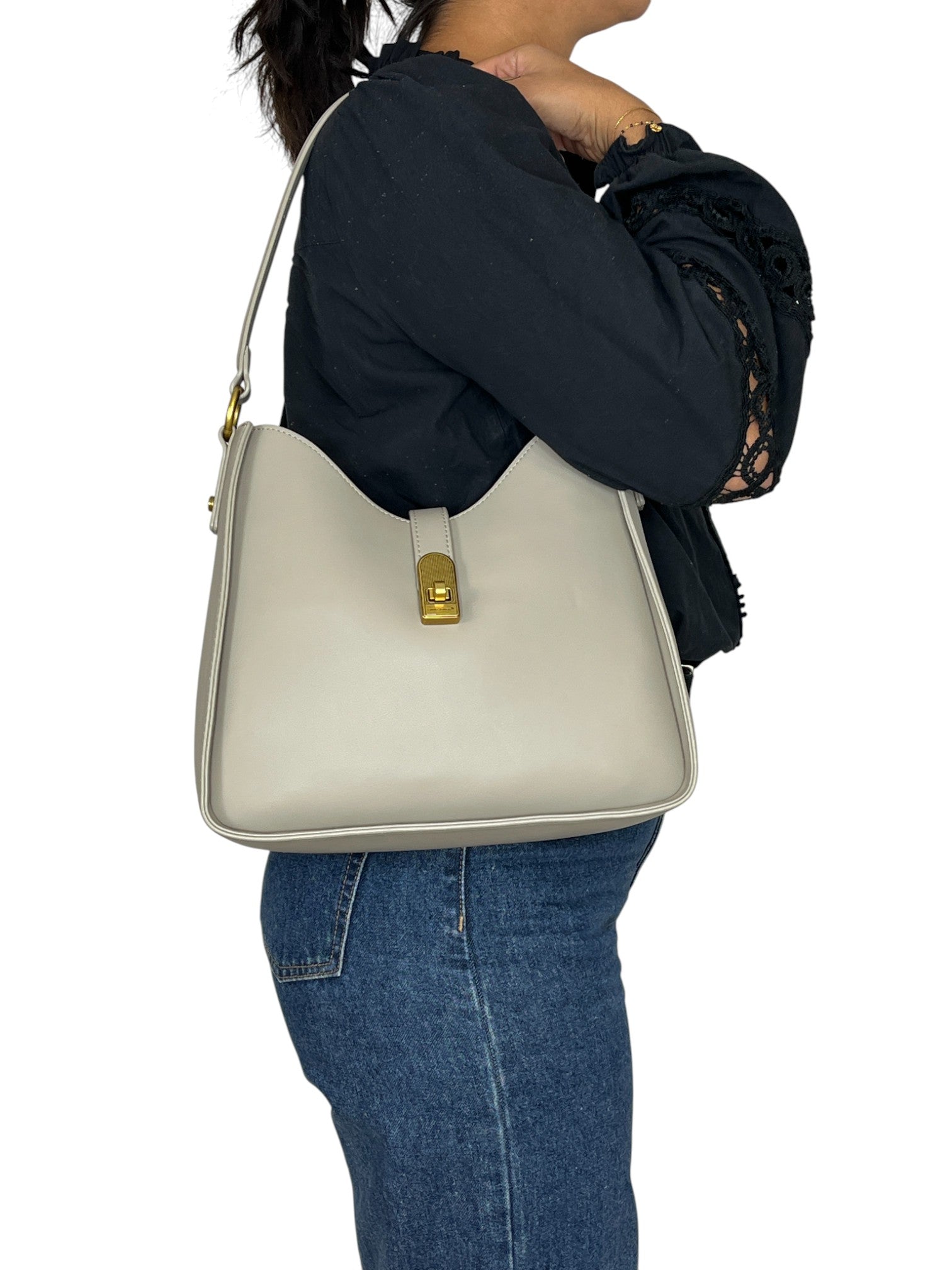 113134773758567_0001