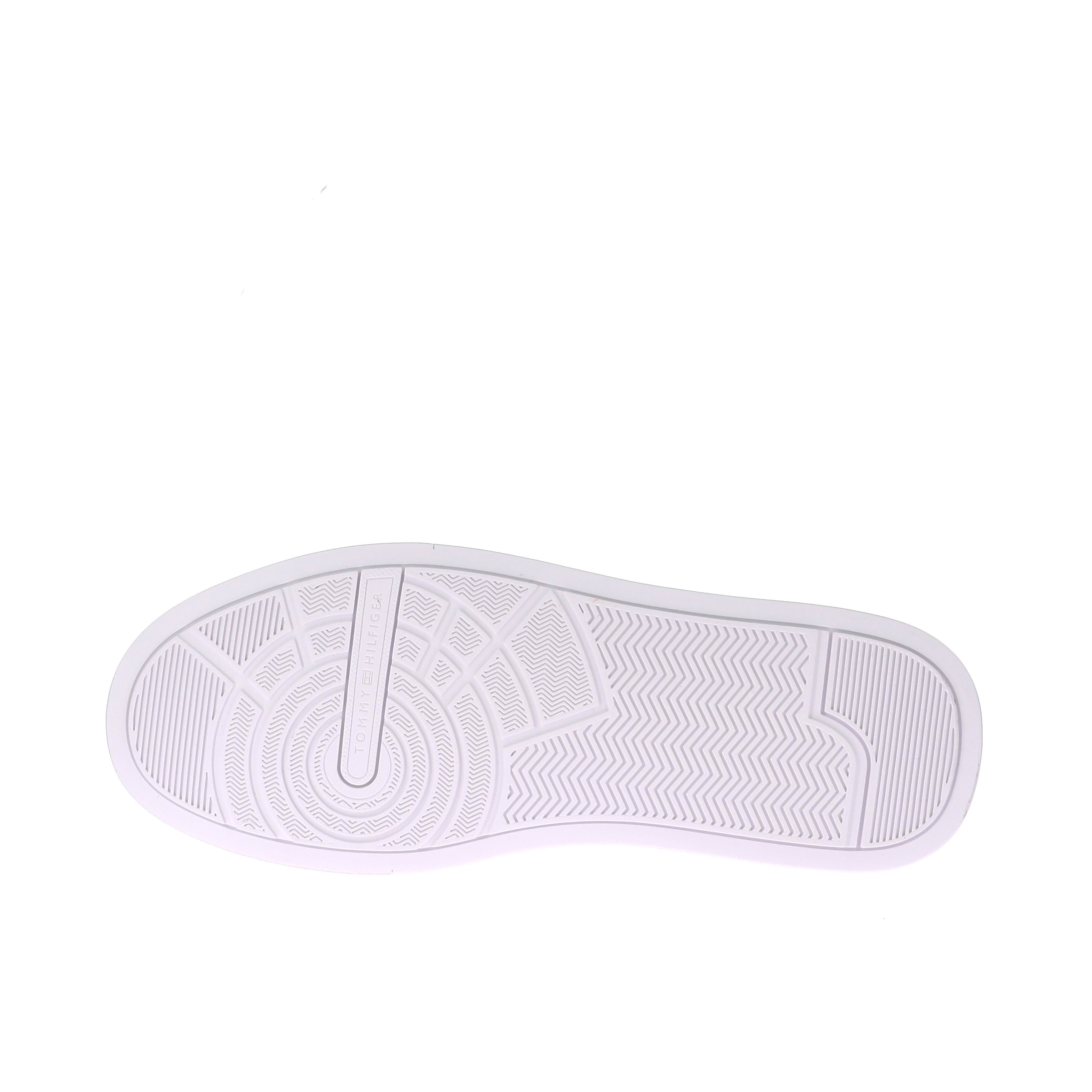 113619810537982_0005