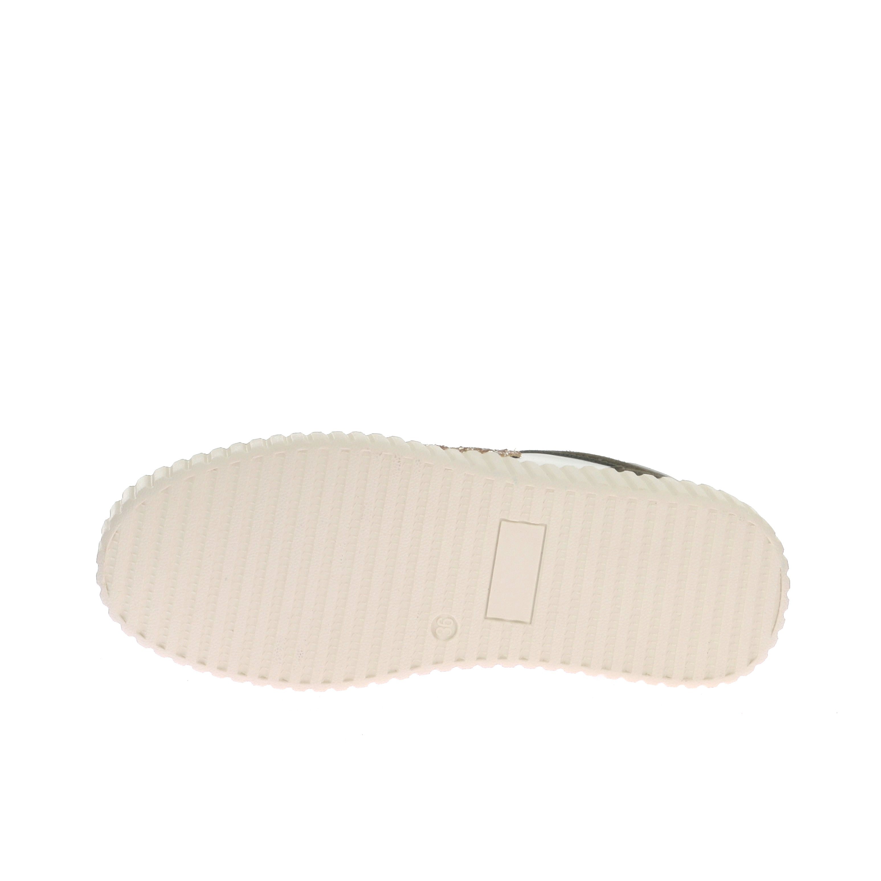 113759272214380_0005