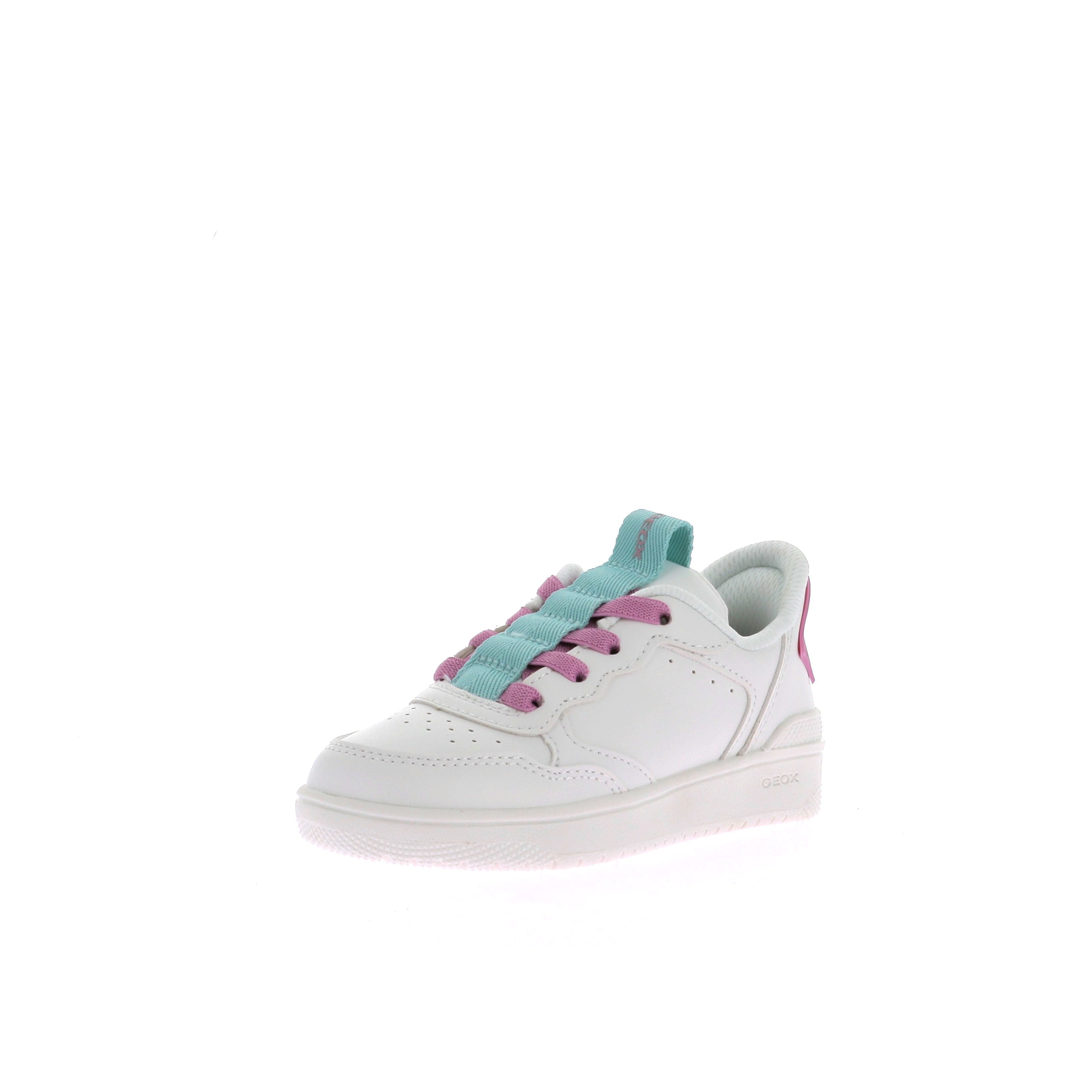 113983804879577_0001