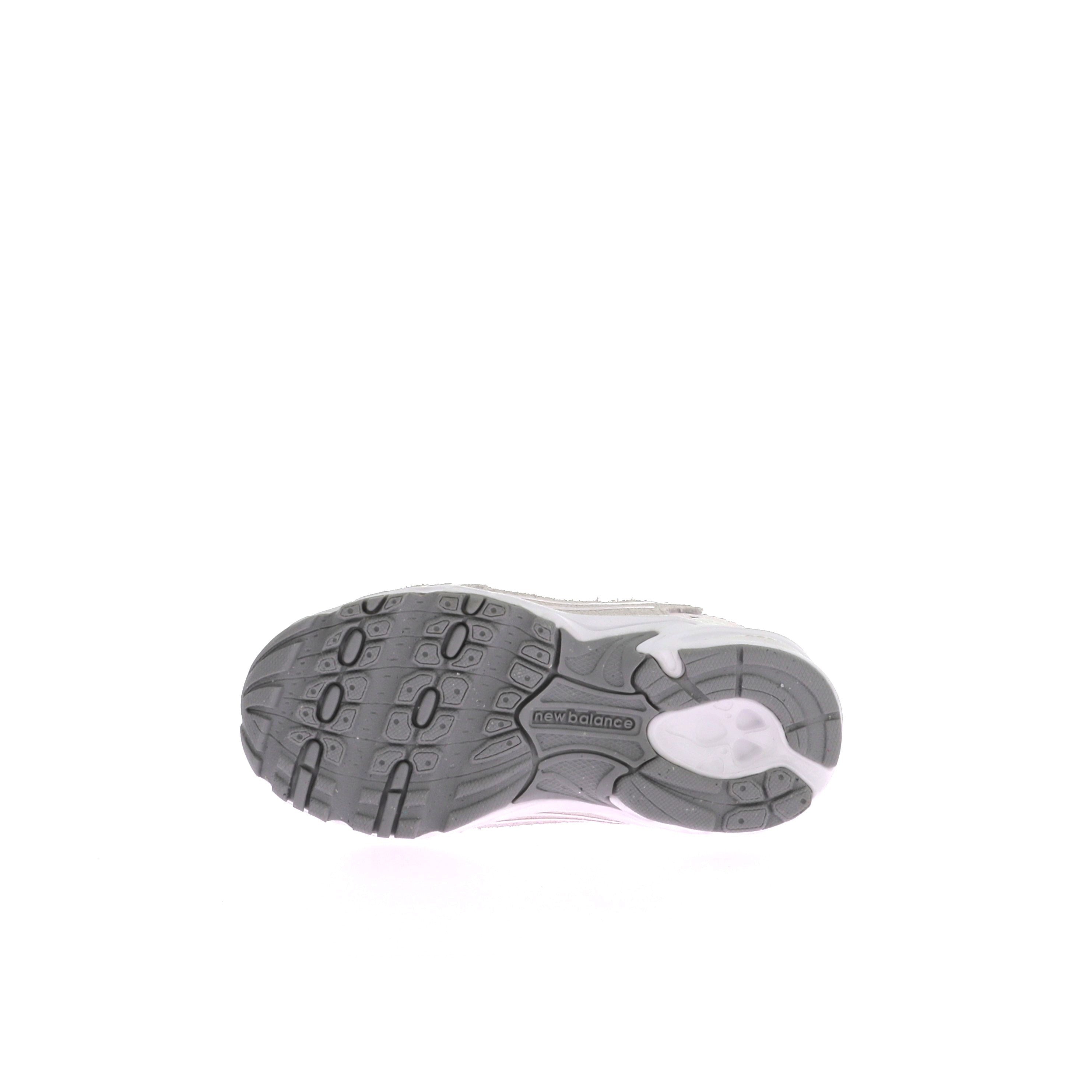 114104908833988_0005