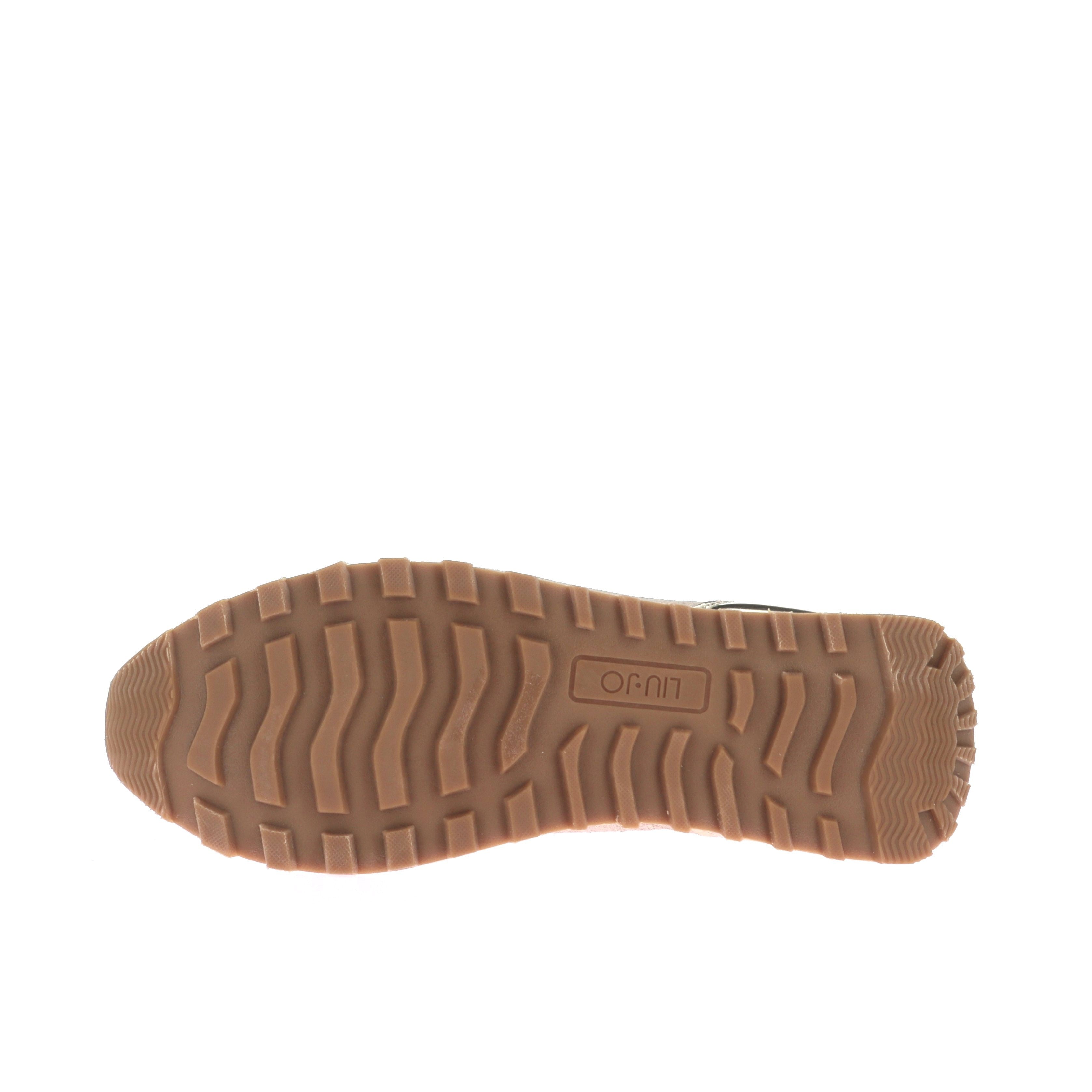 114221528590930_0005