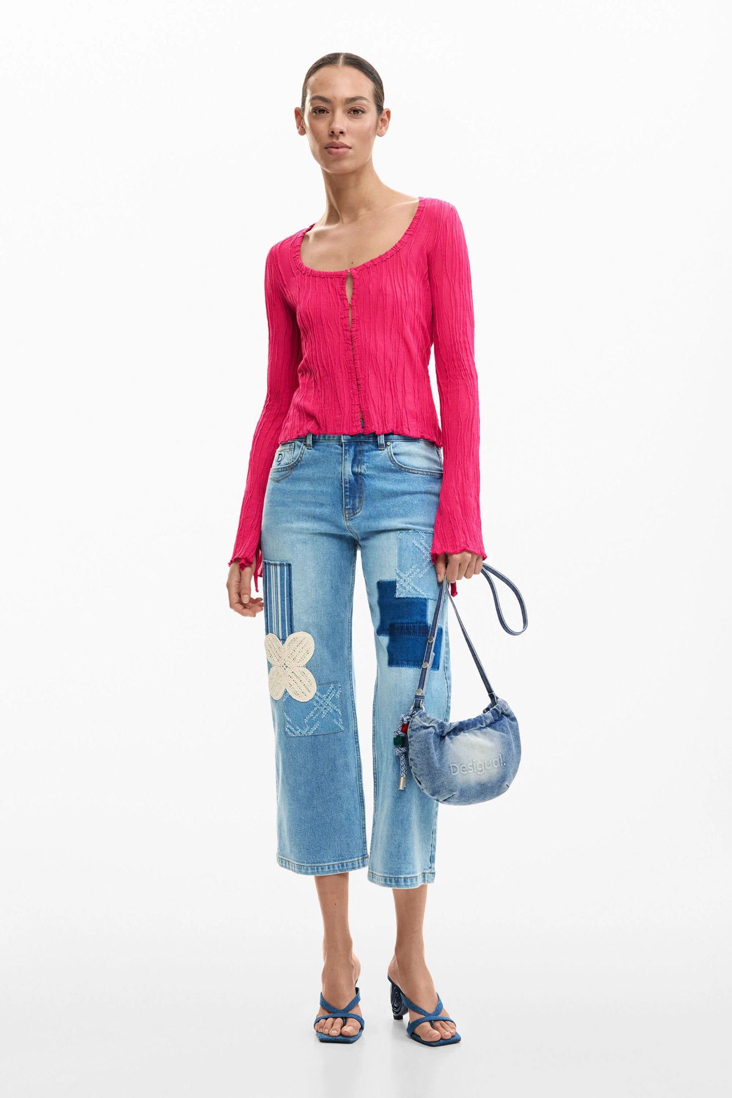 114493757169709_0001