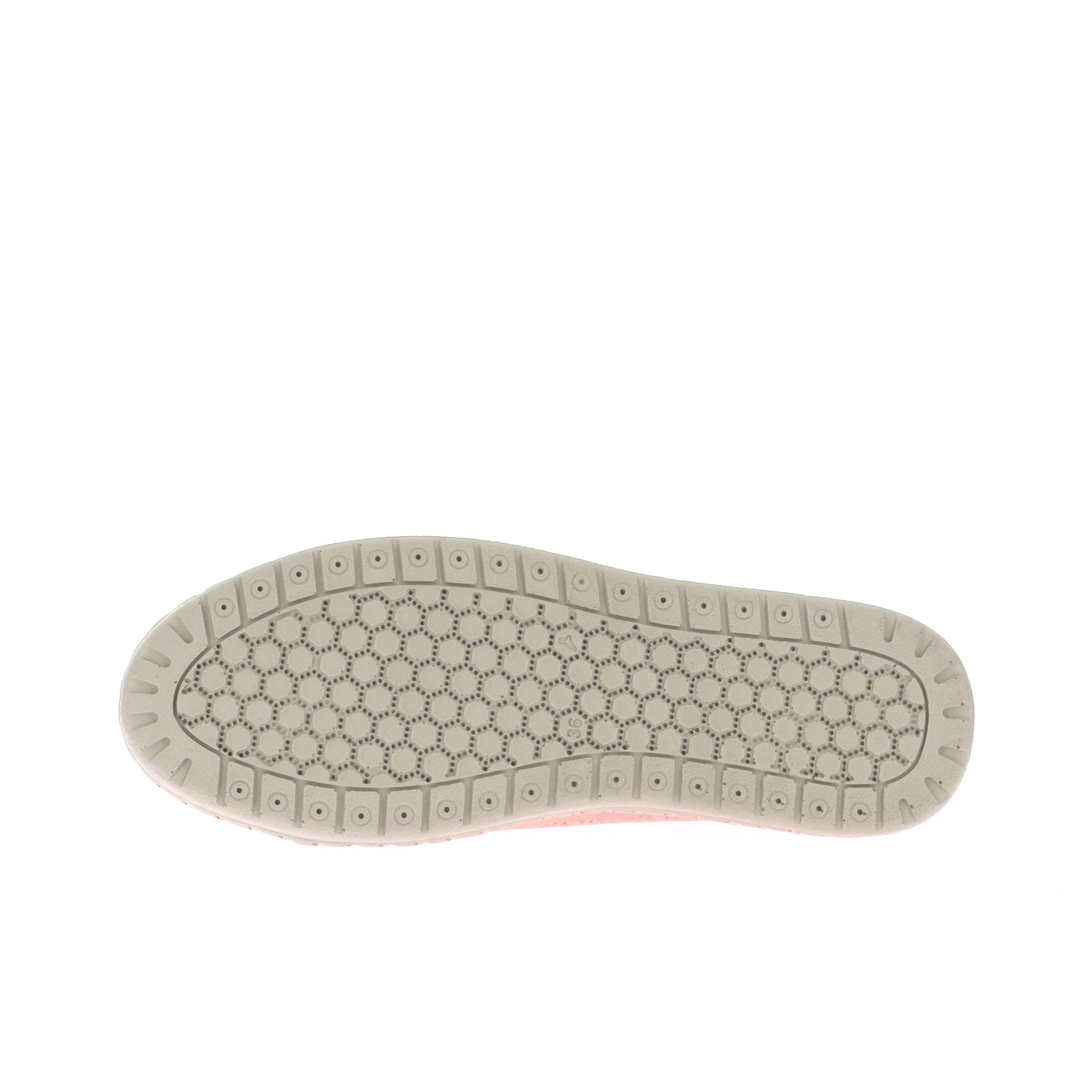 114620720546988_0005