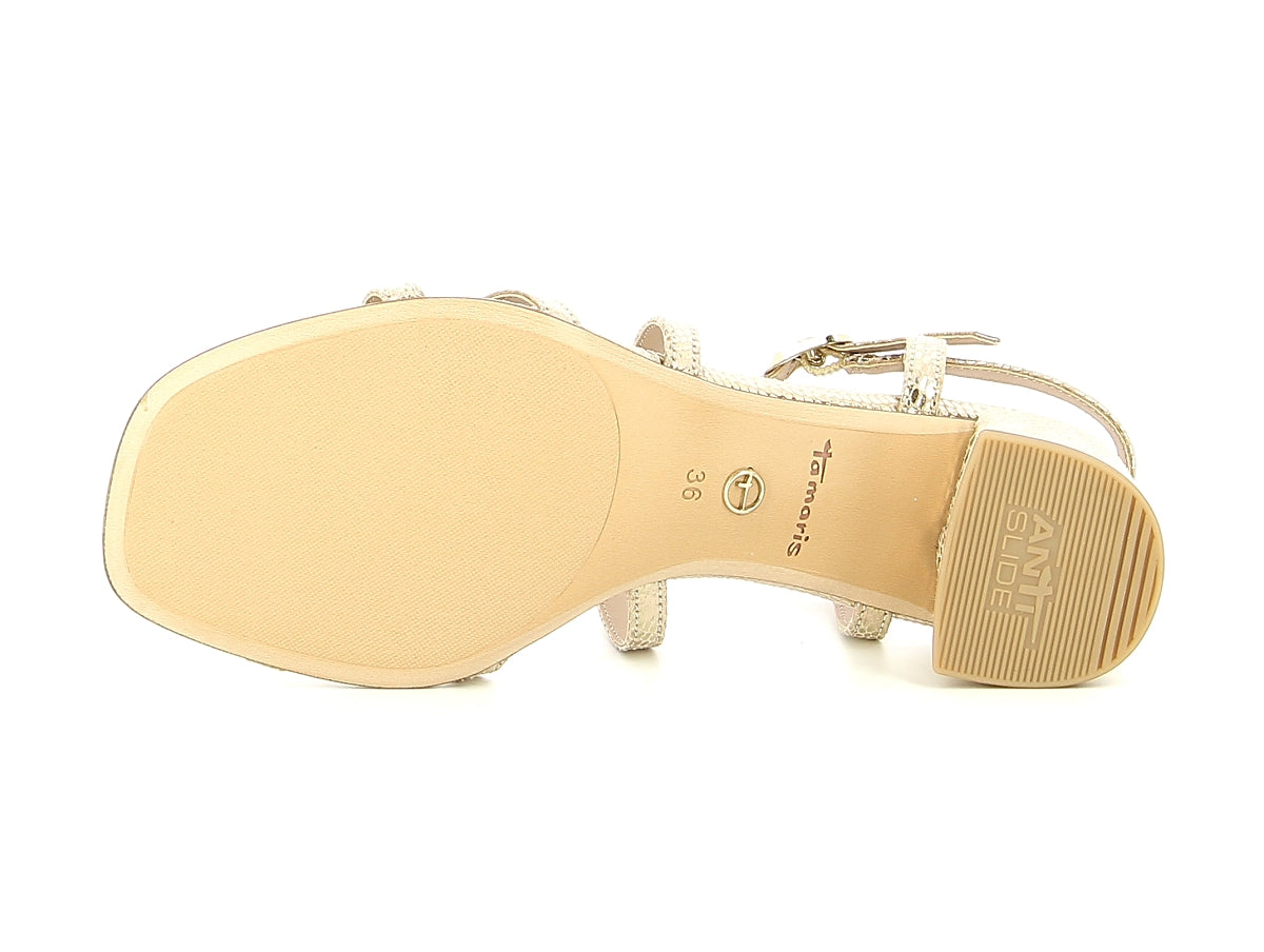 R395901_6